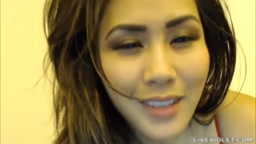 Booty asian pornstar legend Jessica Bangkok masturbates